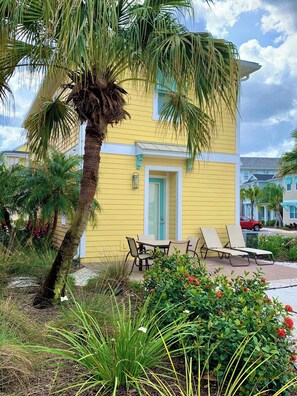 Outdoor dining - Krows Nest - Near Disney World & Universal! (Kissimmee)