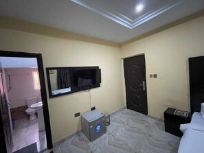 Free WiFi - suite 104 (Enugu)
