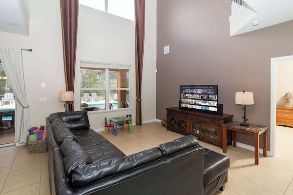 Living room with SmartTV