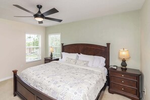 6 室のベッドルーム、アイロン / アイロン台、旅行用ベビーベッド、WiFi