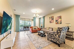 Fernseher, Tischfußball, Arbeitsbereiche