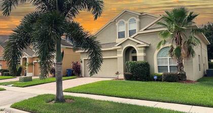 5BR Sleeps 13 with Private Pool & More!
