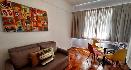 Spacious apartment in Lapa with views of the Arcos with parking space/well located