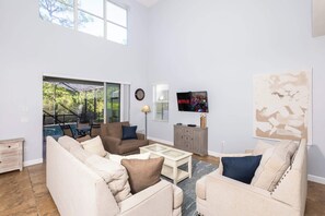 Télévision, jeux vidéo, baby-foot, espaces bureaux