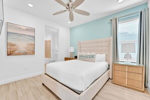 4 Schlafzimmer, Bügeleisen/Bügelbrett, Reisekinderbett, WLAN