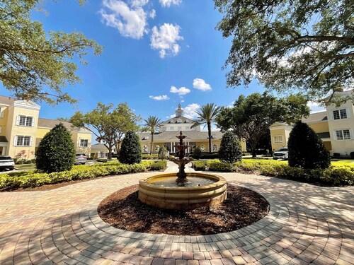 Golf, Gym, Tennis, Pools & More!