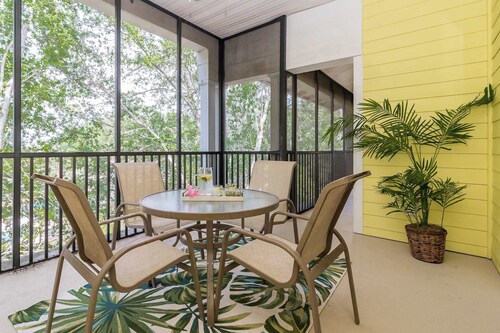 Grand Getaway at Bahama Bay - Penthouse life