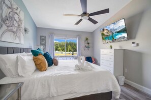 3 dormitoris, planxa i posts de planxar, un bressol de viatge i wifi