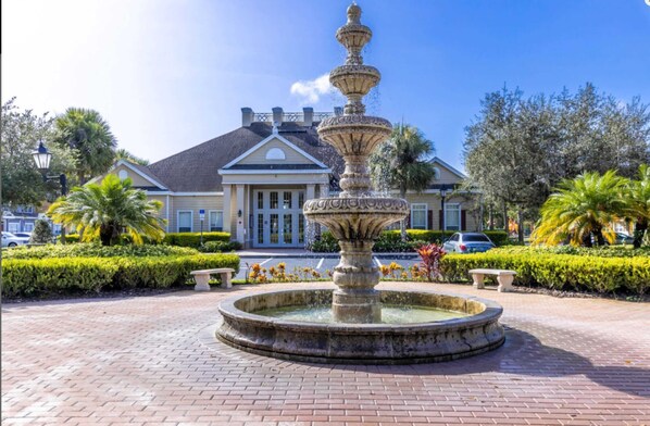 Property grounds - Enchanted At 7 Dwarfs Lane (Kissimmee)