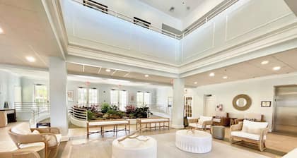 Family Ties at Bahama Bay - Luxe 3BR Townhouse