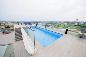 Pool - The Signature Apartment by G&L Luxury Properties Unit A407-Charming 2 bedrooms (Accra)
