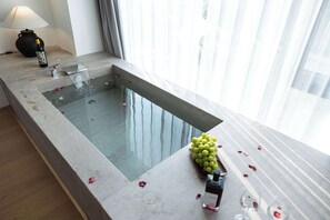 Habitación estándar con 2 camas individuales | Bañera profunda