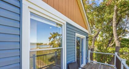Charming waterfront studio with amazing view, and WiFi in tranquil Piney Point