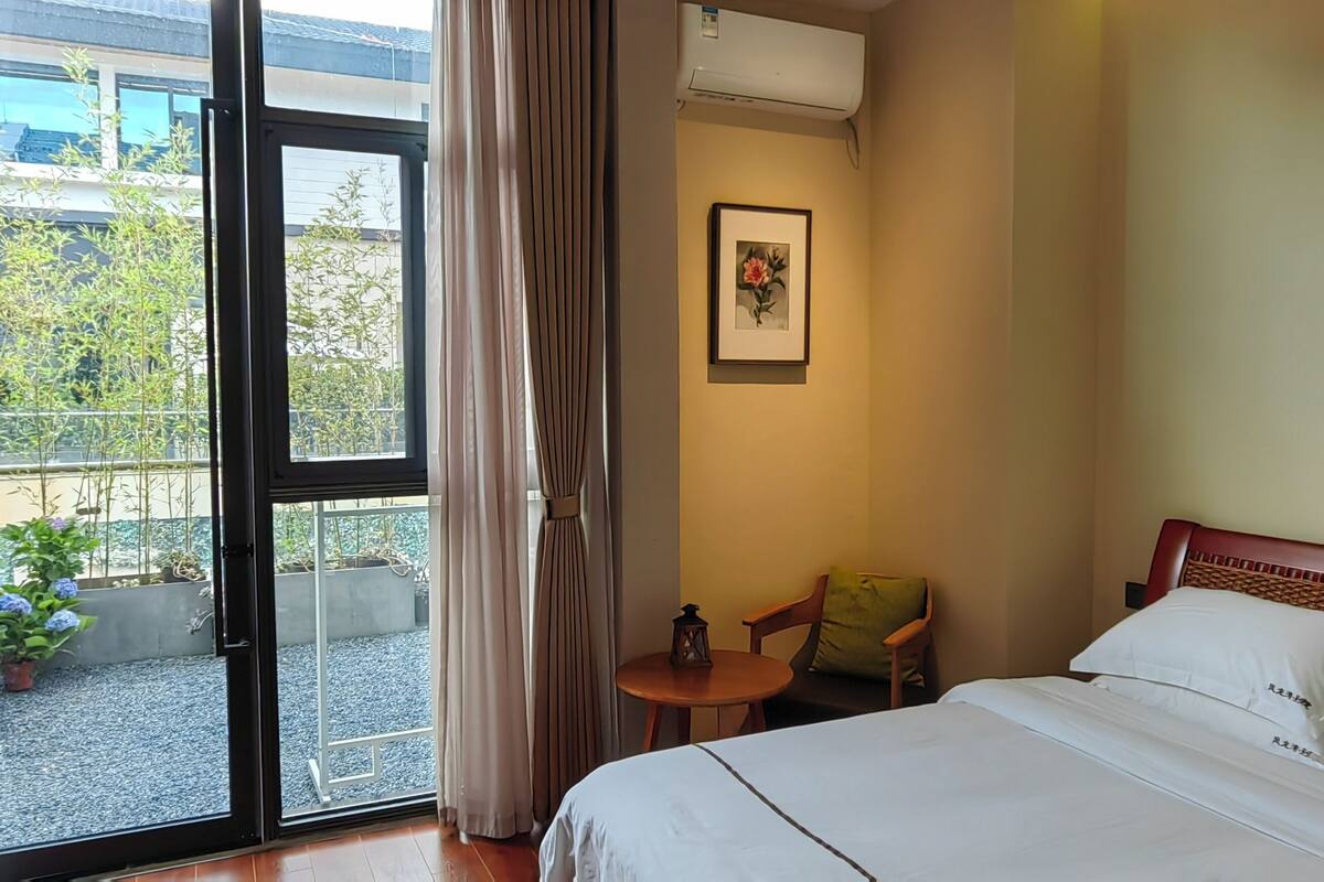 Elite Double Room, Patio, Garden View