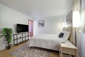 3 bedrooms, iron/ironing board, free WiFi, bed sheets