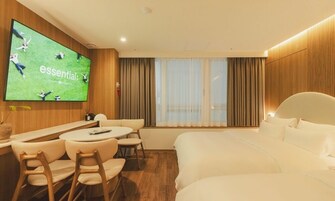 Decoración personalizada, muebles diferentes y wifi gratis 