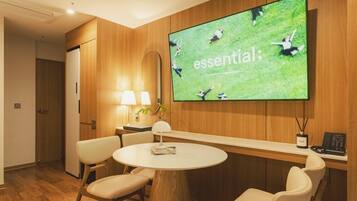 ์ํผ๋ฆฌ์ด ํธ์๋ฃธ | ๊ฐ๊ฐ ๋ค๋ฅธ ์คํ์ผ์ ์ธํ
๋ฆฌ์ด, ๊ฐ๊ฐ ๋ค๋ฅด๊ฒ ๊ฐ๊ตฌ ๋น์น, ๋ฌด๋ฃ WiFi, ์นจ๋ ์ํธ