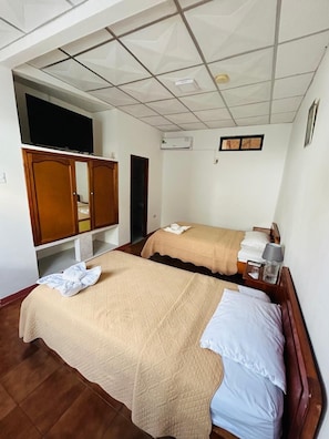 Standard Twin Room | Free WiFi