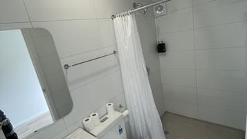 Chalet | Kamar mandi
