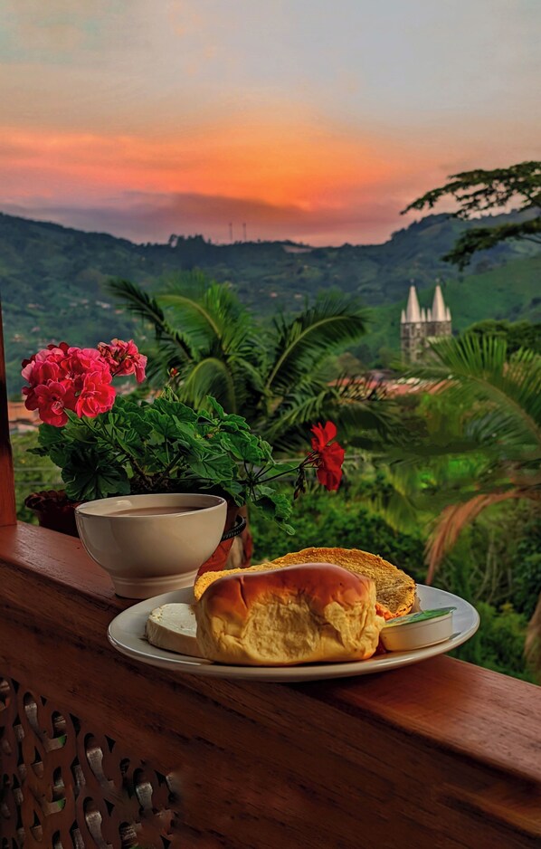 รวมอาหารเช้าแบบท้องถิ่น ทุกวัน