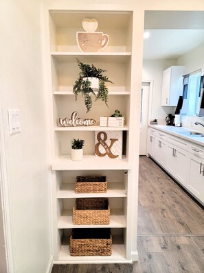 Interior - Spacious 3 bedroom apt. Walk to markets, Game console, 10 min to Rodeo Drive! (Beverly Hills)