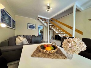 Living area - Holiday apartment with two bedrooms and garden (Jadranovo)