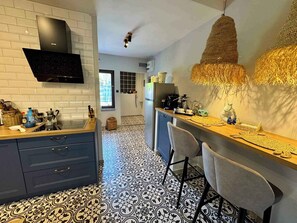 Private kitchen - Holiday apartment with two bedrooms and garden (Jadranovo)