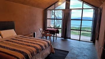 Deluxe Room, Lake View