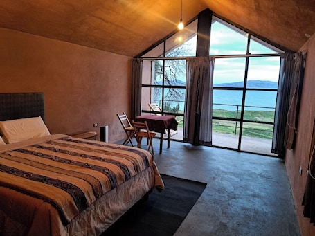 Deluxe Room, Lake View