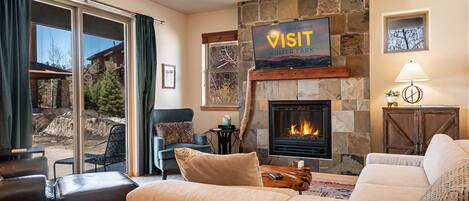 TV connectée, cheminée