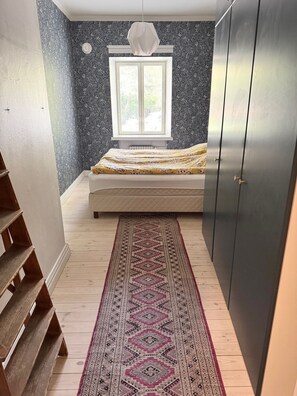 1 bedroom, iron/ironing board, travel cot, free WiFi - Beauty in great location (Helsinki)