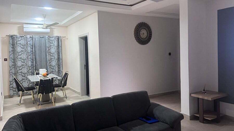 T-Roys Apartments