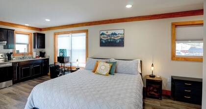 Charming Downtown Bryson City SkyLoft Studio 3 - Perfect for Couples