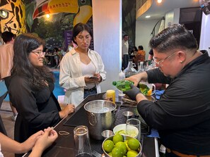 Poolside bar - HOTEL COSTA AZUL (La Banda de Shilcayo)