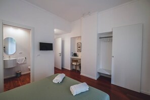 4 عدّة غرف نوم ومكتب وواي فاي وملاءات أسرّة