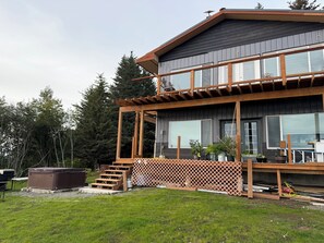 BBQ/picnic Area - Paradise Suites Eagles Nest Apt C (Homer)