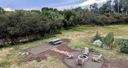 Charming creekside studio for nature lovers in Victor, ID near Jackson Hole, WY