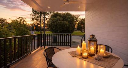 Golfside Haven 2 Bedroom Duplex with Golf Course