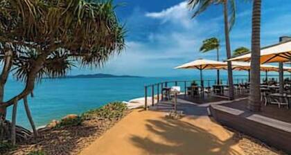 Oceanfront Penthouse on The Strand | Rockpool Views & 3 Balconies