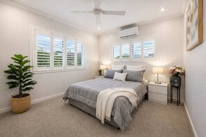 4 soverom, skrivebord, strykejern/-brett og wi-fi (inkludert)