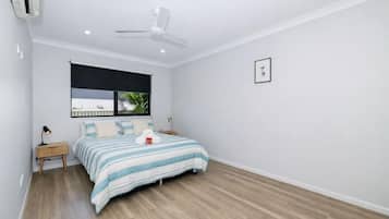 2 slaapkamers, een strijkplank/strijkijzer, wifi, beddengoed