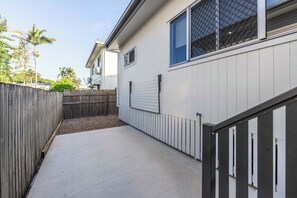 Property grounds - Windsor Charm - Unit One (Hermit Park)