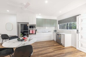 Fridge, microwave, oven, stovetop - Windsor Charm - Unit One (Hermit Park)