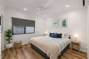 2 habitaciones, tabla de planchar con plancha, wifi y ropa de cama 