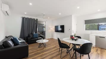 Smart TV, offices