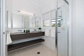 Uklassifisert bilde, 3 av 14, knapp