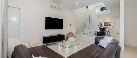 Télévision, espaces bureaux