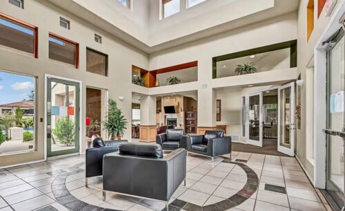 Poolside 3BR Condo - Mt Views - Luxury Community