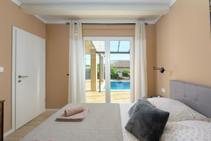 2 bedrooms, Internet