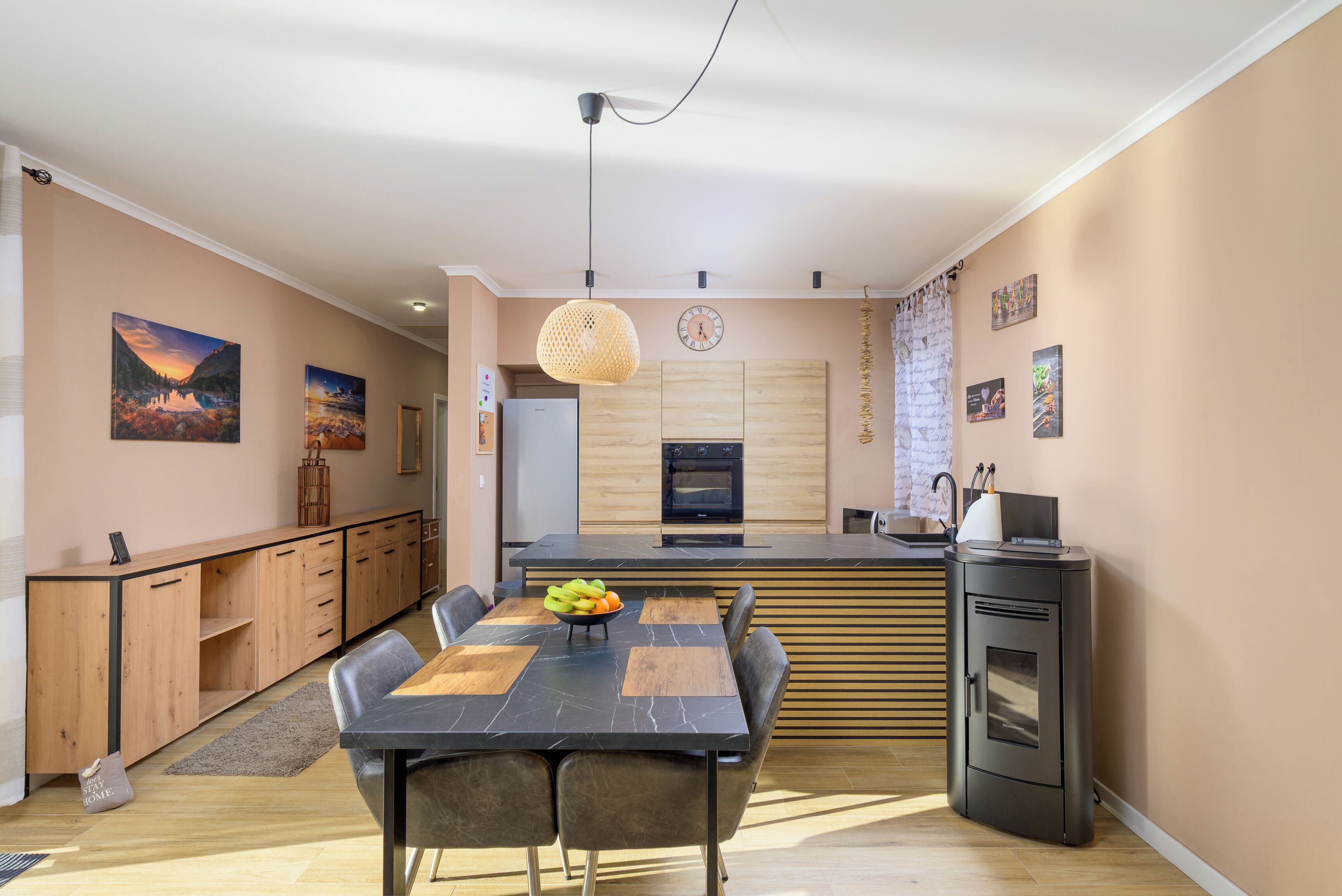 Private kitchen
